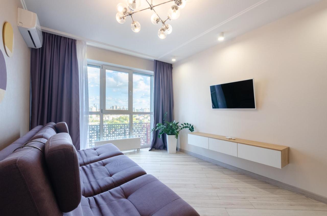 Petrovdom 41B-59B-90B-77B Stunning City View Apartments At Rc Kvartet, Central Railway Station Kiev Eksteriør billede