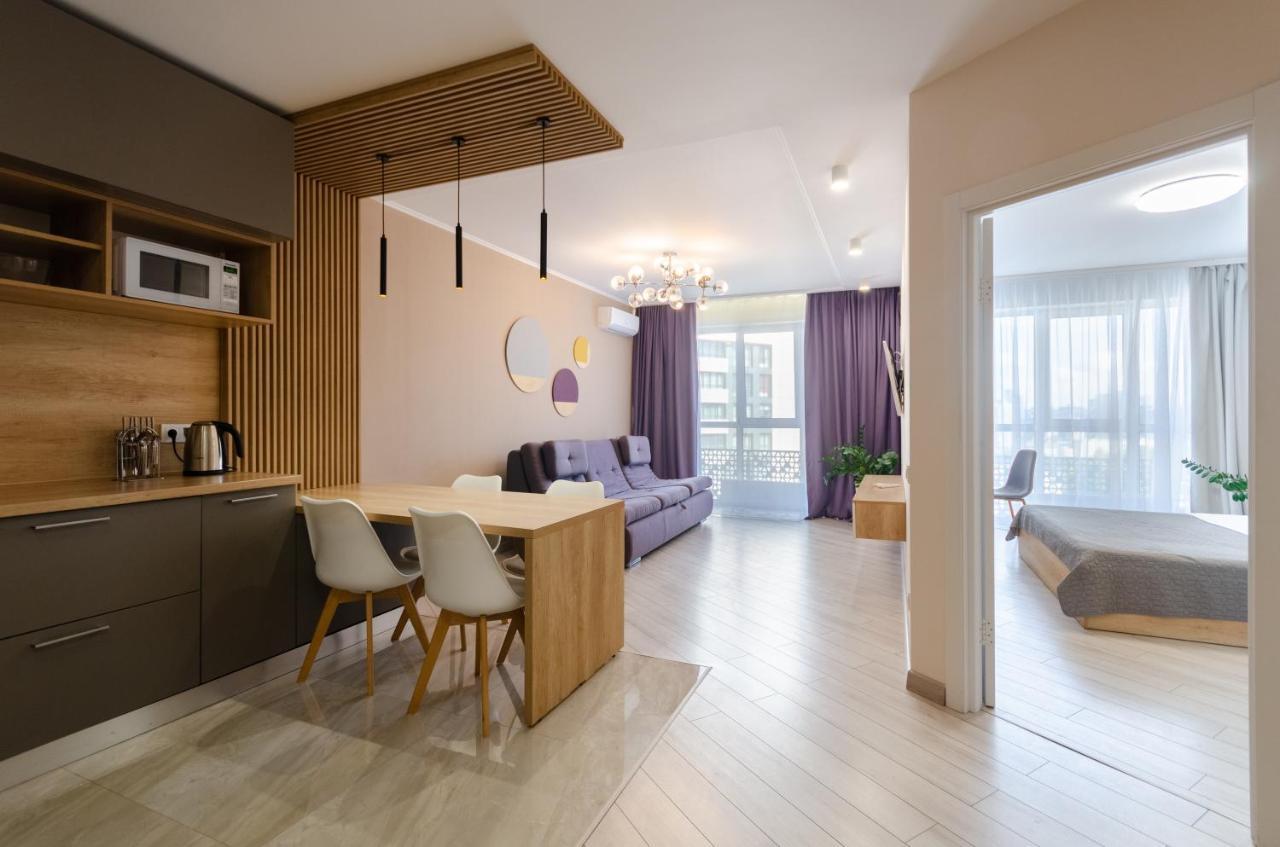 Petrovdom 41B-59B-90B-77B Stunning City View Apartments At Rc Kvartet, Central Railway Station Kiev Eksteriør billede