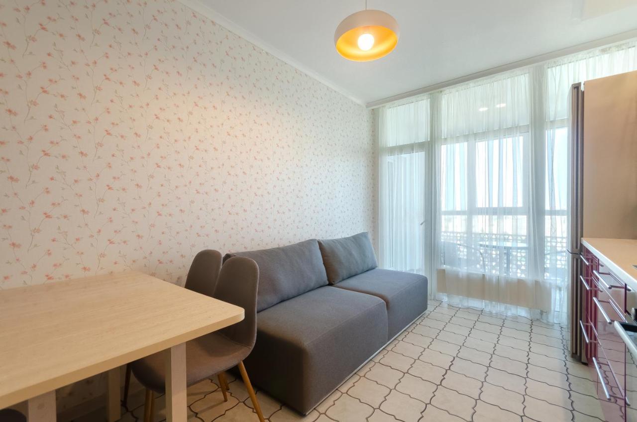 Petrovdom 41B-59B-90B-77B Stunning City View Apartments At Rc Kvartet, Central Railway Station Kiev Eksteriør billede