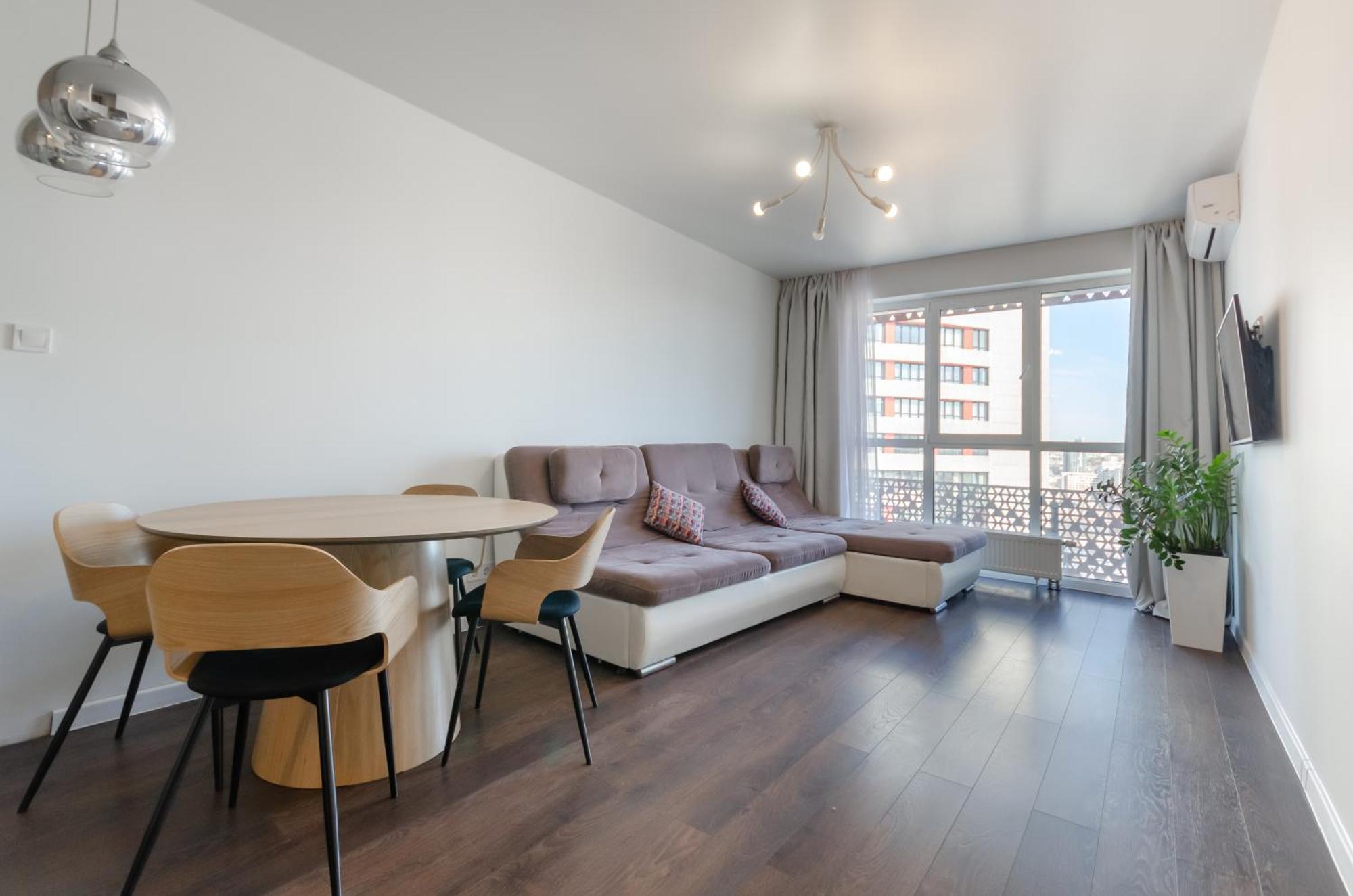 Petrovdom 41B-59B-90B-77B Stunning City View Apartments At Rc Kvartet, Central Railway Station Kiev Eksteriør billede